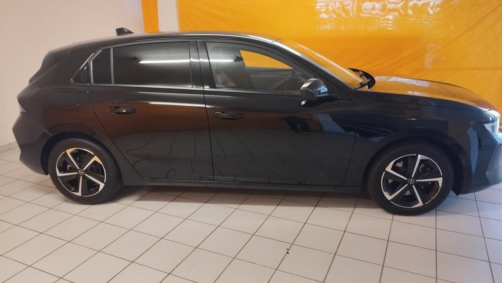 Erstes Annaberger Autohaus - Opel Astra Edition, AT8, LED, Tech-Komfort-Paket, LM- - Bild 4 Erstes Annaberger Autohaus - Opel Astra Edition, AT8, LED, Tech-Komfort-Paket, LM- - Bild 4