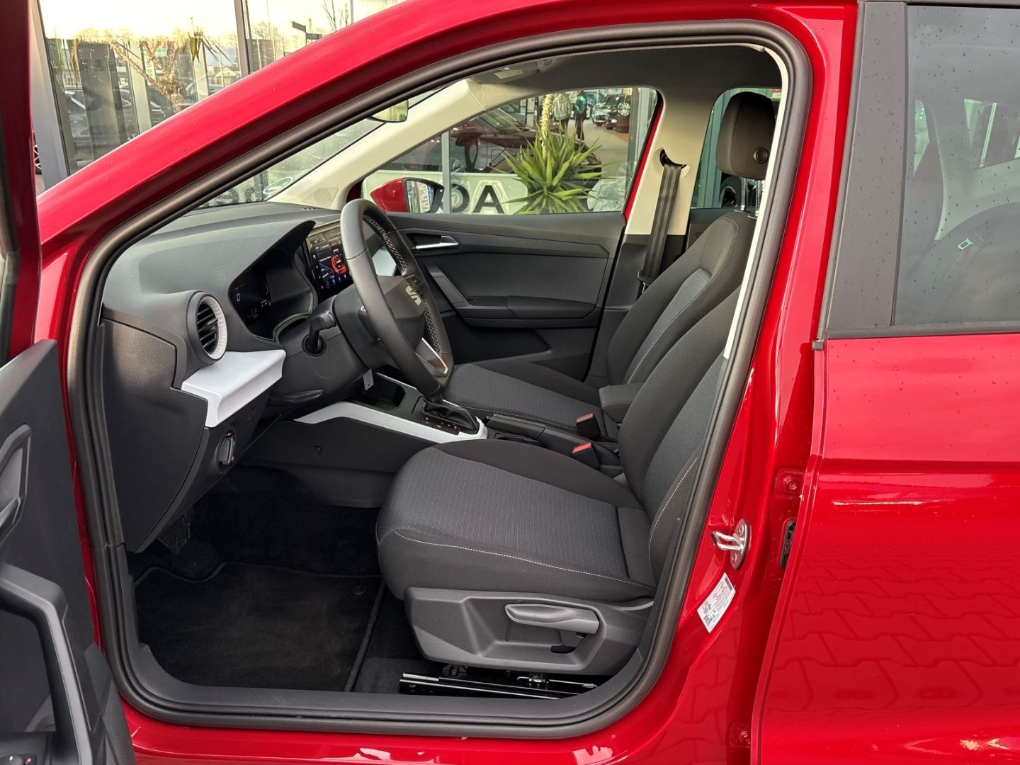 Fahrzeugabbildung SEAT Arona Style Navi Digitales Cockpit LED Sperrdif