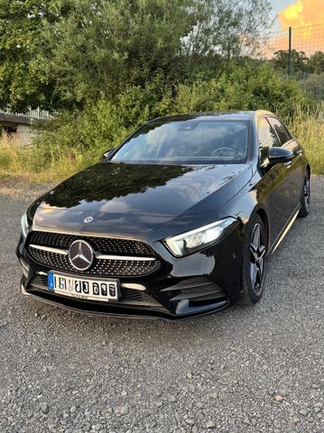 MERCEDES-BENZ A 200 AMG Line Night Paket MBUX Kamera LED