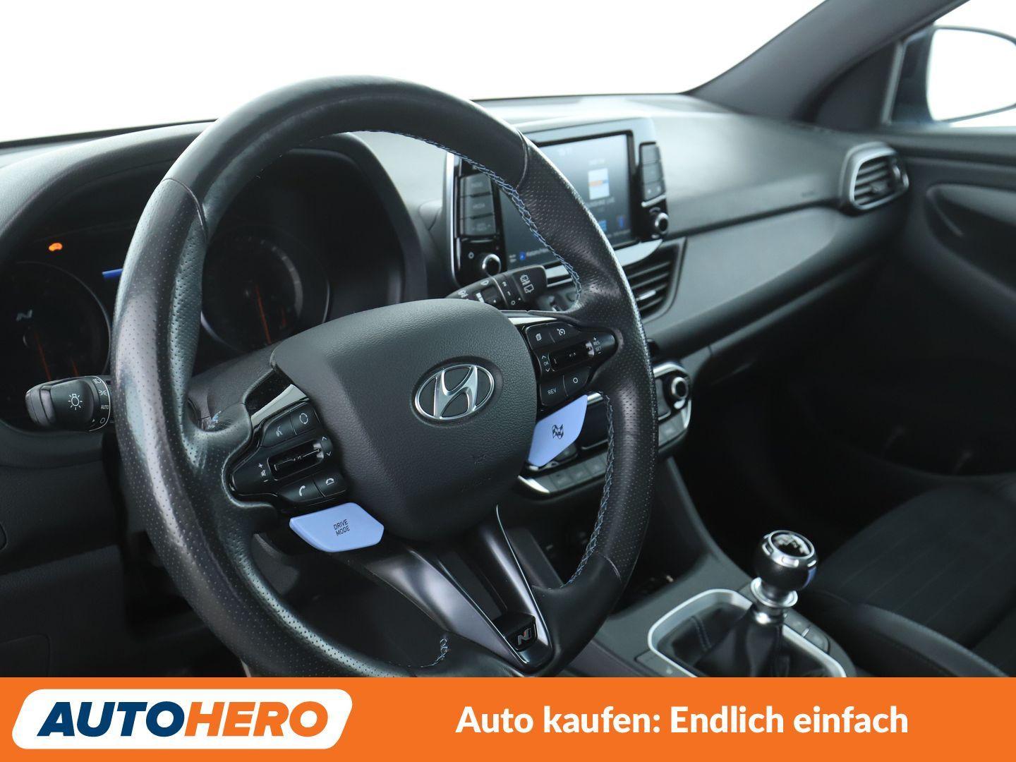 Hyundai i30 2.0 TGDI N Performance *NAVI*TEMPO*CAM*PDC*