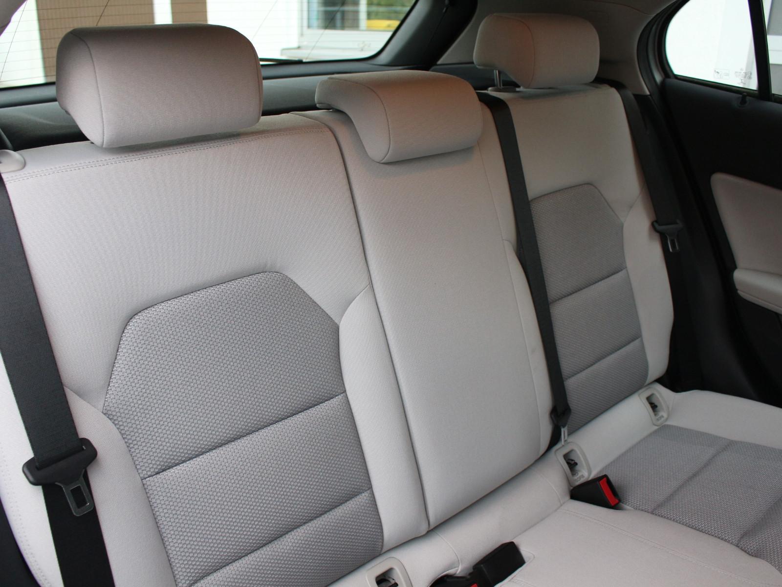 Mercedes-Benz GLA 200 CDI AT 4Matic Navi PDC SHZ Tempomat WR