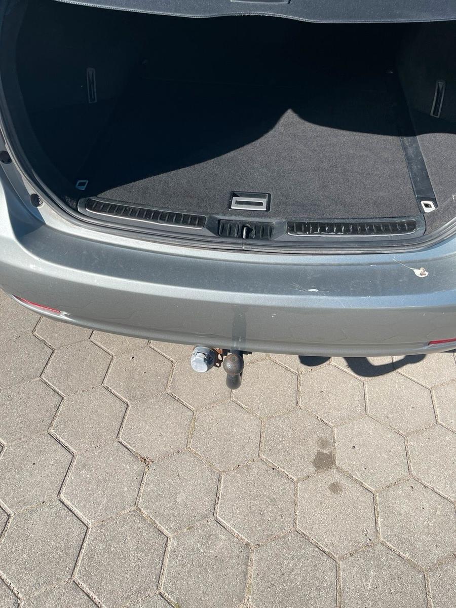 Toyota Avensis 2010 — photo 13