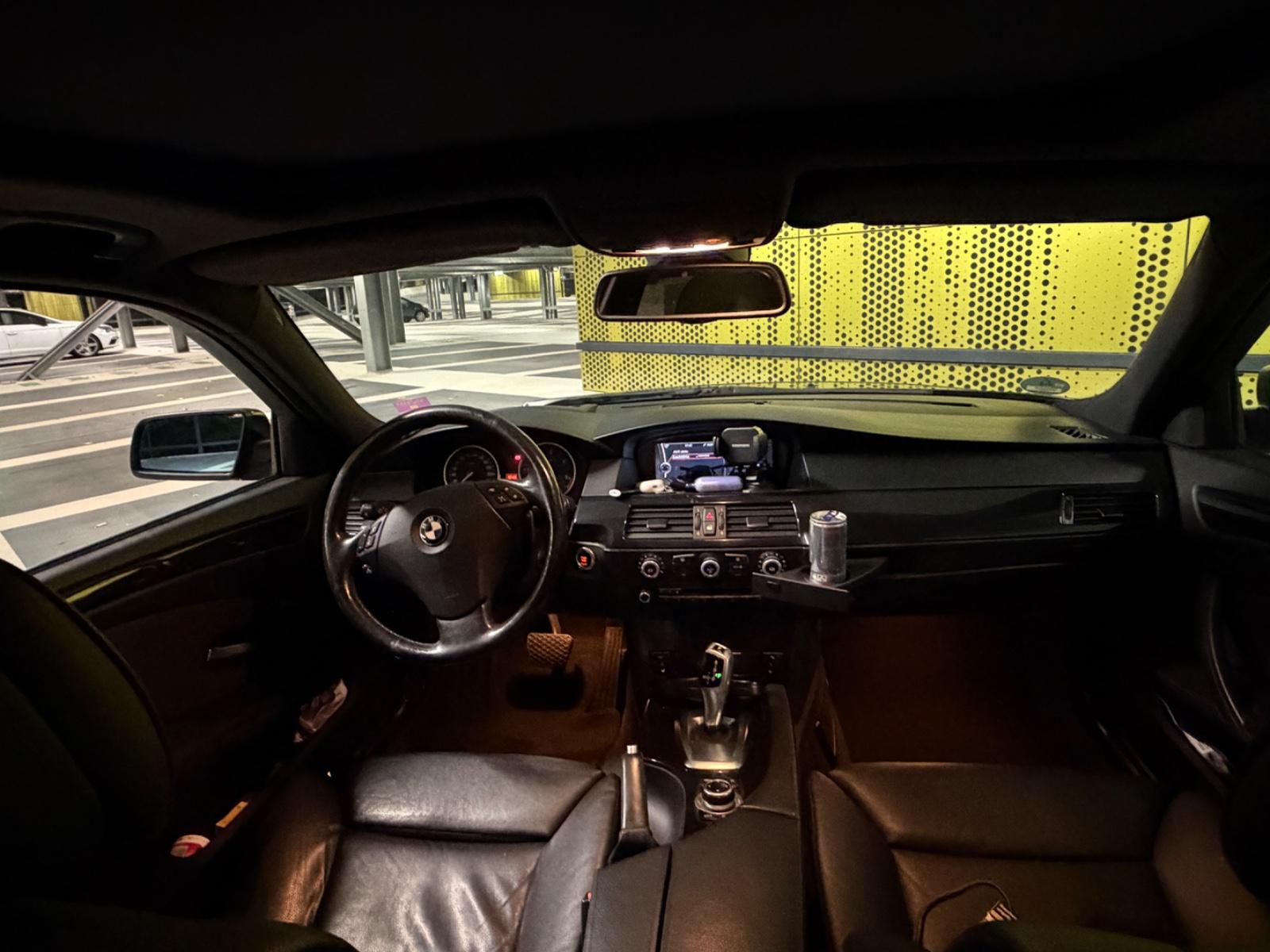 BMW 530 2009 — photo 9