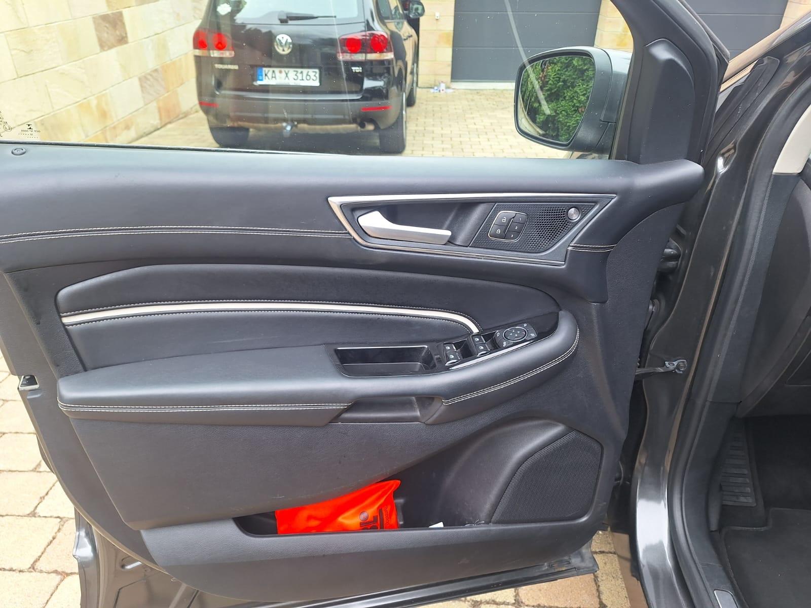 Ford Edge Vignale 4x4,tolle Extras,20 Zoll Alus,1 Hd