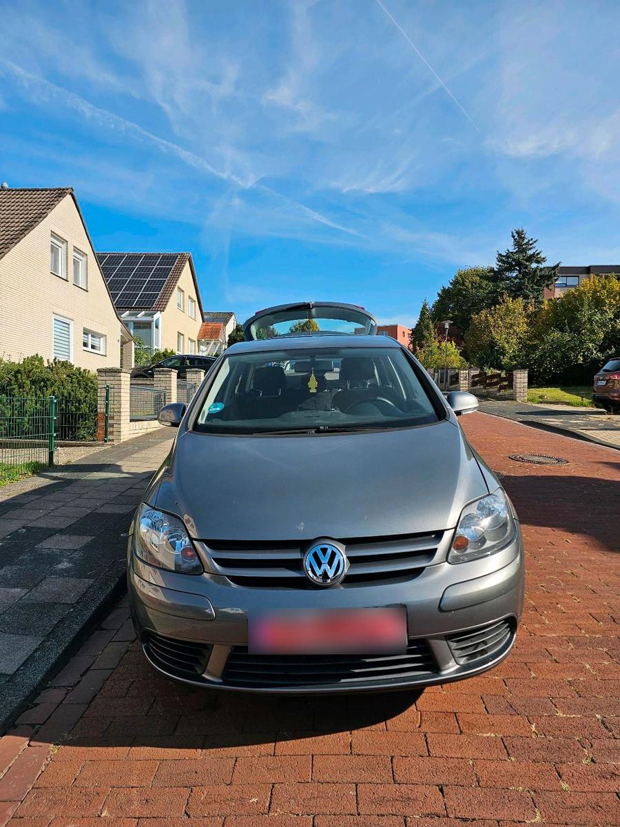 Volkswagen Golf Plus 2005 — вигляд ззаду