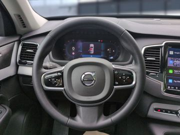 Volvo XC90 - 11