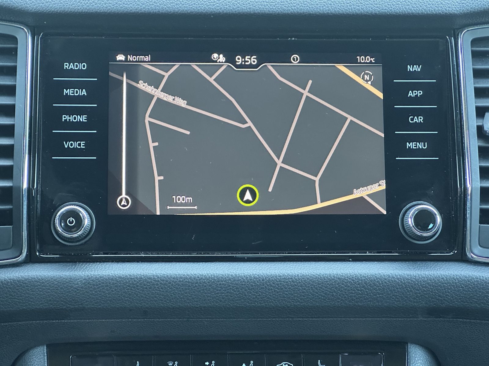 Fahrzeugabbildung SKODA Kodiaq 2.0 TDI DSG 7-Sitzer Ambition NAV+LED+KAM