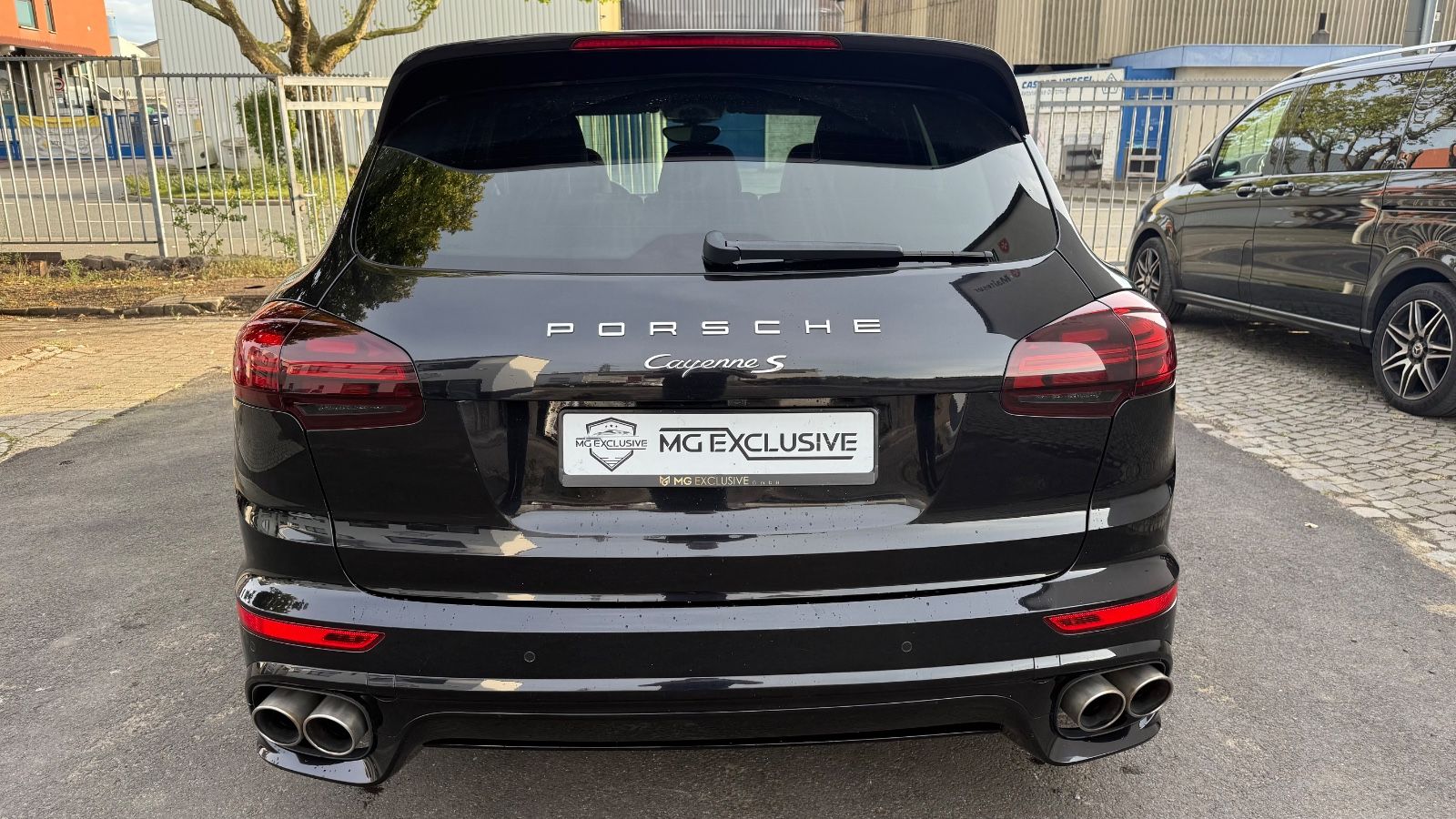 Fahrzeugabbildung Porsche Cayenne S Diesel Sport Design