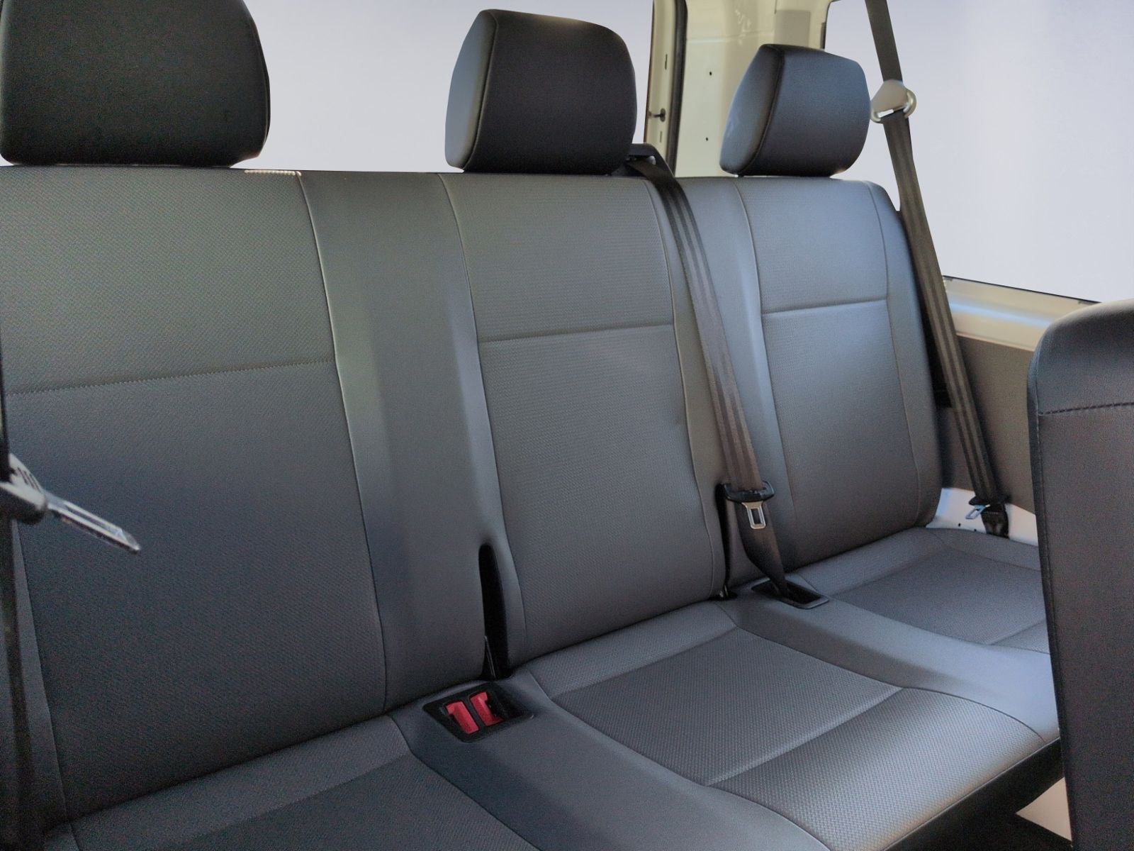 T6.1 Kombi 2.0 TDI KLIMA+9-SITZE+PDC