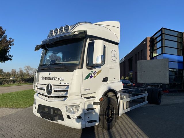 Mercedes-Benz Actros 1835 Chassis / Euro 6 / 525.000 KM