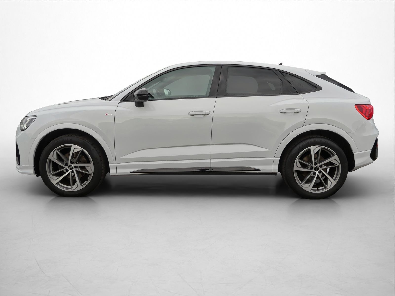 Audi Q3 Sportback 35 TFSI S line Matrix Pano AHK RFK foto 3
