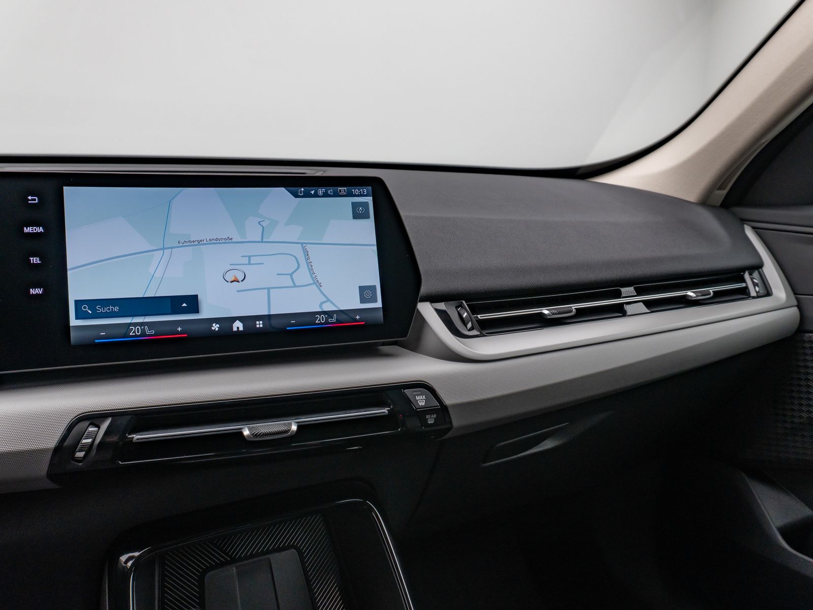 Fahrzeugabbildung BMW iX1 eD20 Kamera DAB Fernlichtassis Komfort Sport