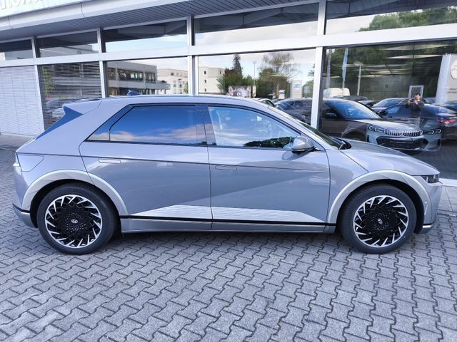 Fahrzeugabbildung Hyundai IONIQ 5 Uniq WERKSGA+MEMO+NAVI+LED SHZ+RELAX+360