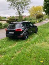 Volkswagen Touareg 3,6 V6 TSI  R-Line  - Volkswagen Touareg mit Benzin-Antrieb: Leder, Navigationssystem