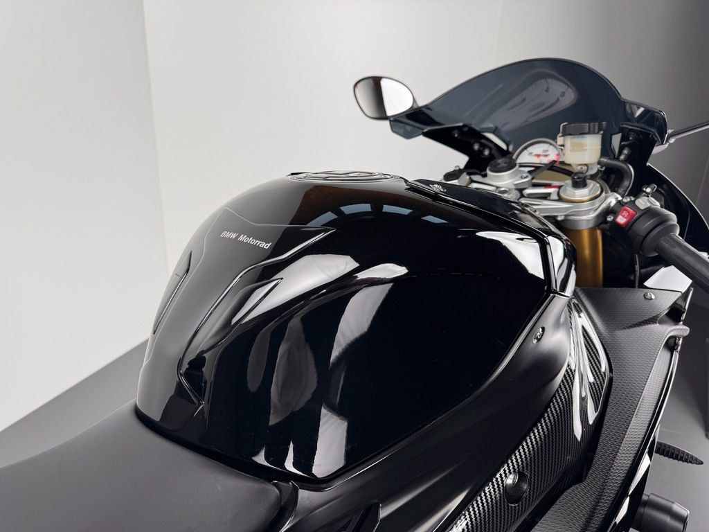 Fahrzeugabbildung BMW S1000RR *TOP-ZUSTAND *REIFEN NEU *SERVICE NEU