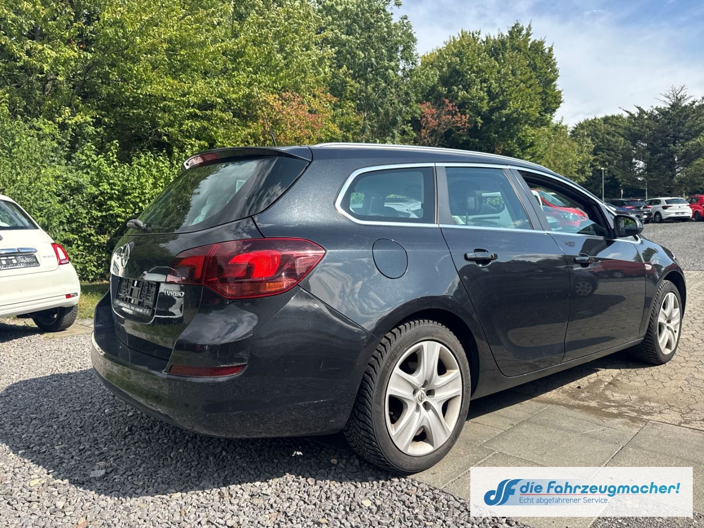 Fahrzeugabbildung Opel Astra J Sports Tourer Sport 1.4 Turbo *EXPORT