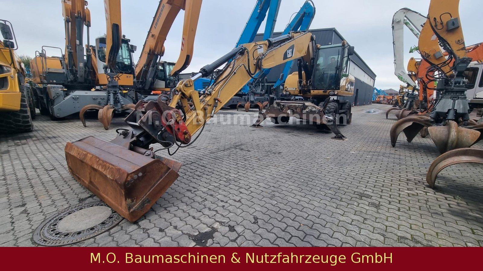 Fahrzeugabbildung CAT M 318 D  / SW /Hammerline / VSA / AC /