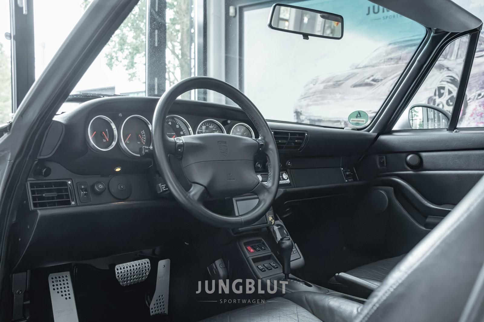 Porsche 993 Carrera Cabriolet, Tiptr. Deut. Auslieferung