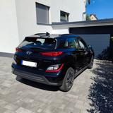 Hyundai KONA Elektro ELEKTRO 100kW - - Hyundai KONA Elektro: Privatanbieter