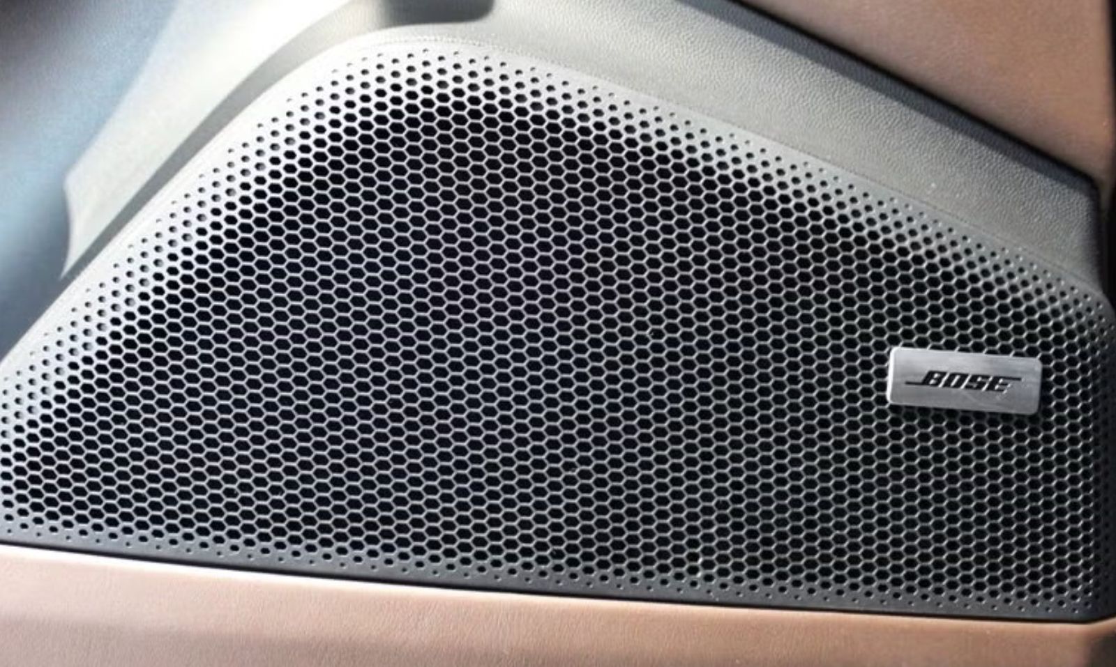 Porsche Macan Electric Turbo foto 25