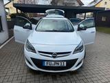 Opel Astra 1.4 140 PS mit Fahrradträger / Schiebedach - Opel Astra: Limousine, F