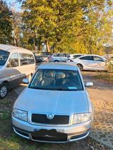 Skoda Ich verkaufe Skoda Superb mit LPG gas - gebrauchte Skoda Superb aus dem Jahr 2005
