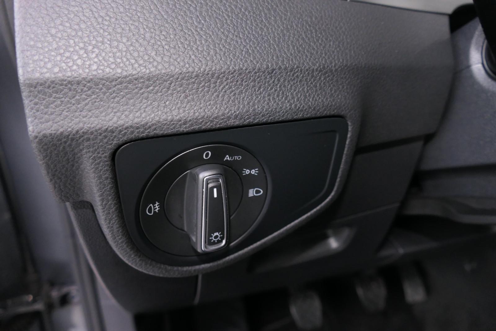 Volkswagen Golf Sportsvan Comfortline Business+LED-Licht, миниатюра 23