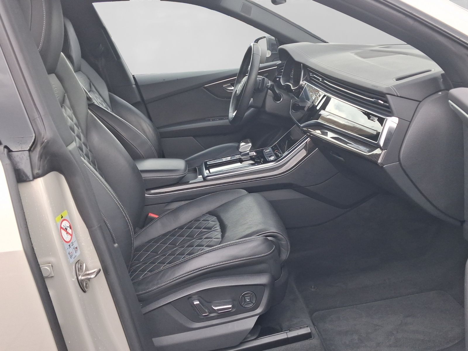 Audi Q8 55 TFSI Q 2x S LINE MATRIX AHK LM23 OPS+ BuO foto 4