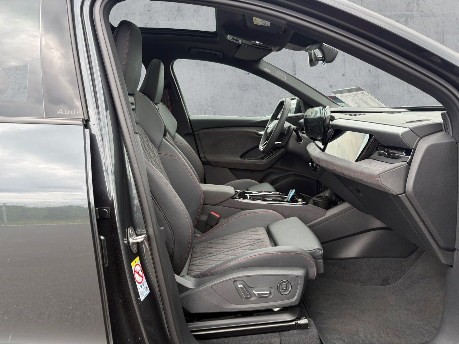 Audi SQ6 e-tron - Bild 13