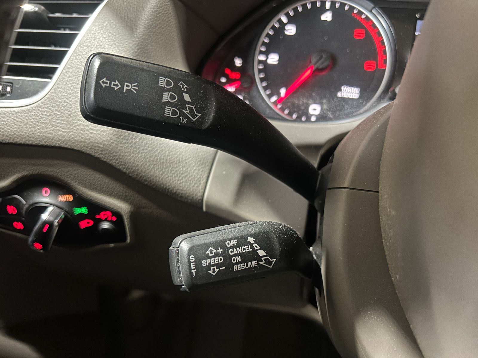 Fahrzeugabbildung Audi Q5 2.0 TDI  quattro/PANO/NAVI/AHK/SHZ/KLIMA/2.HA