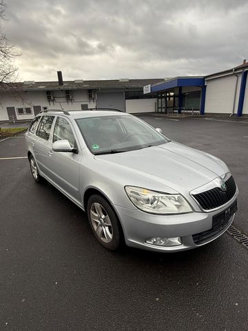 Skoda Octavia 1.6 TDI+ NAVI+Tüv 01/26