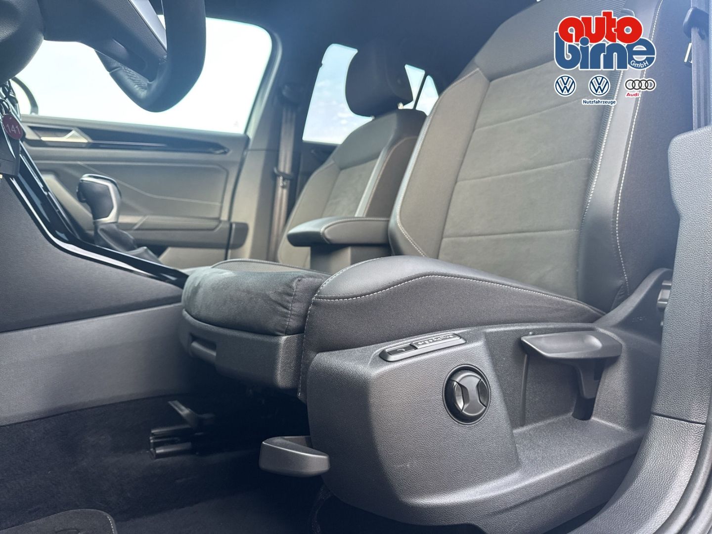 T-Roc 1.5 TSI R-Line  AHK Navi Dig. Cockpit Mass