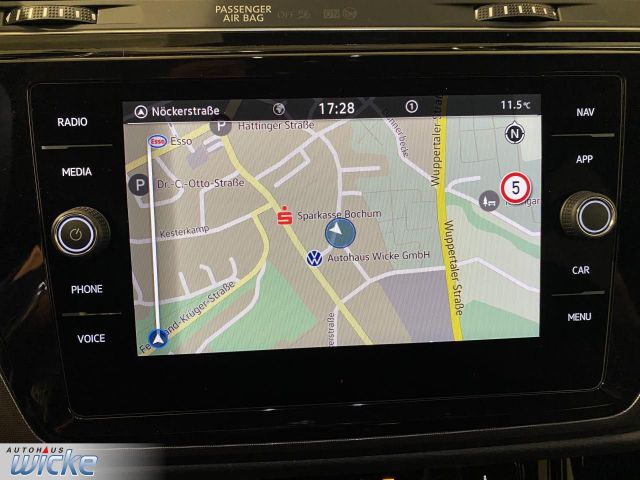 Touran 2.0 TDI DSG Highline NAVI KLIMA AHK LED