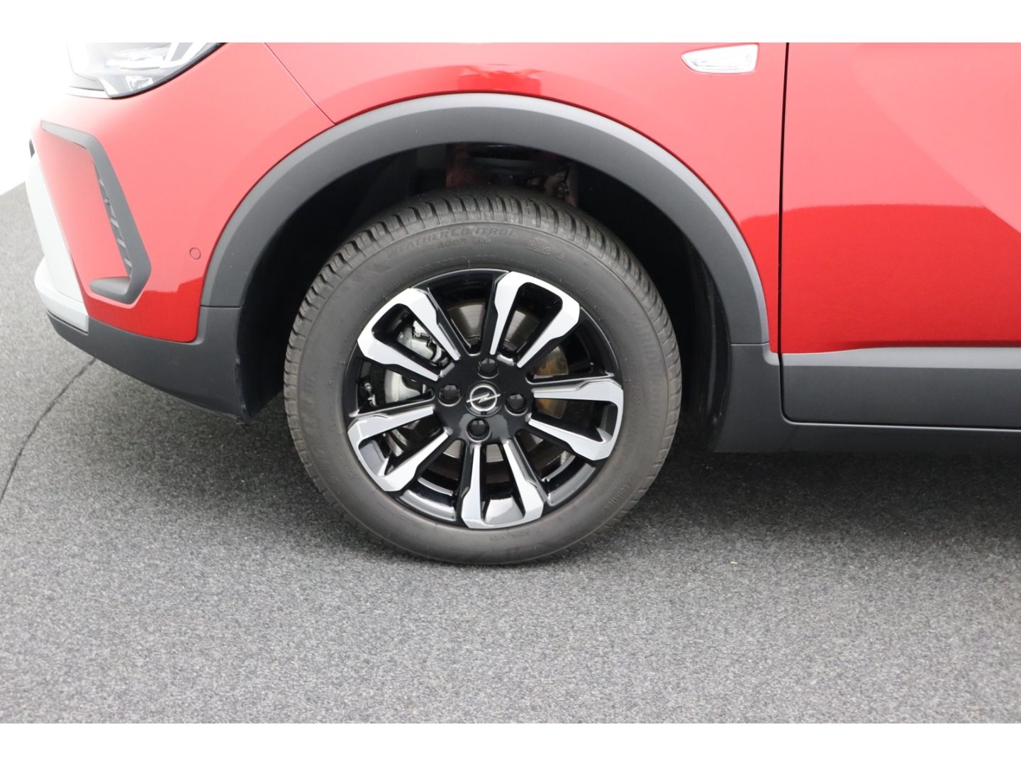 Fahrzeugabbildung Opel Crossland 1.2 Elegance Kamera AHK LED Totwinkela