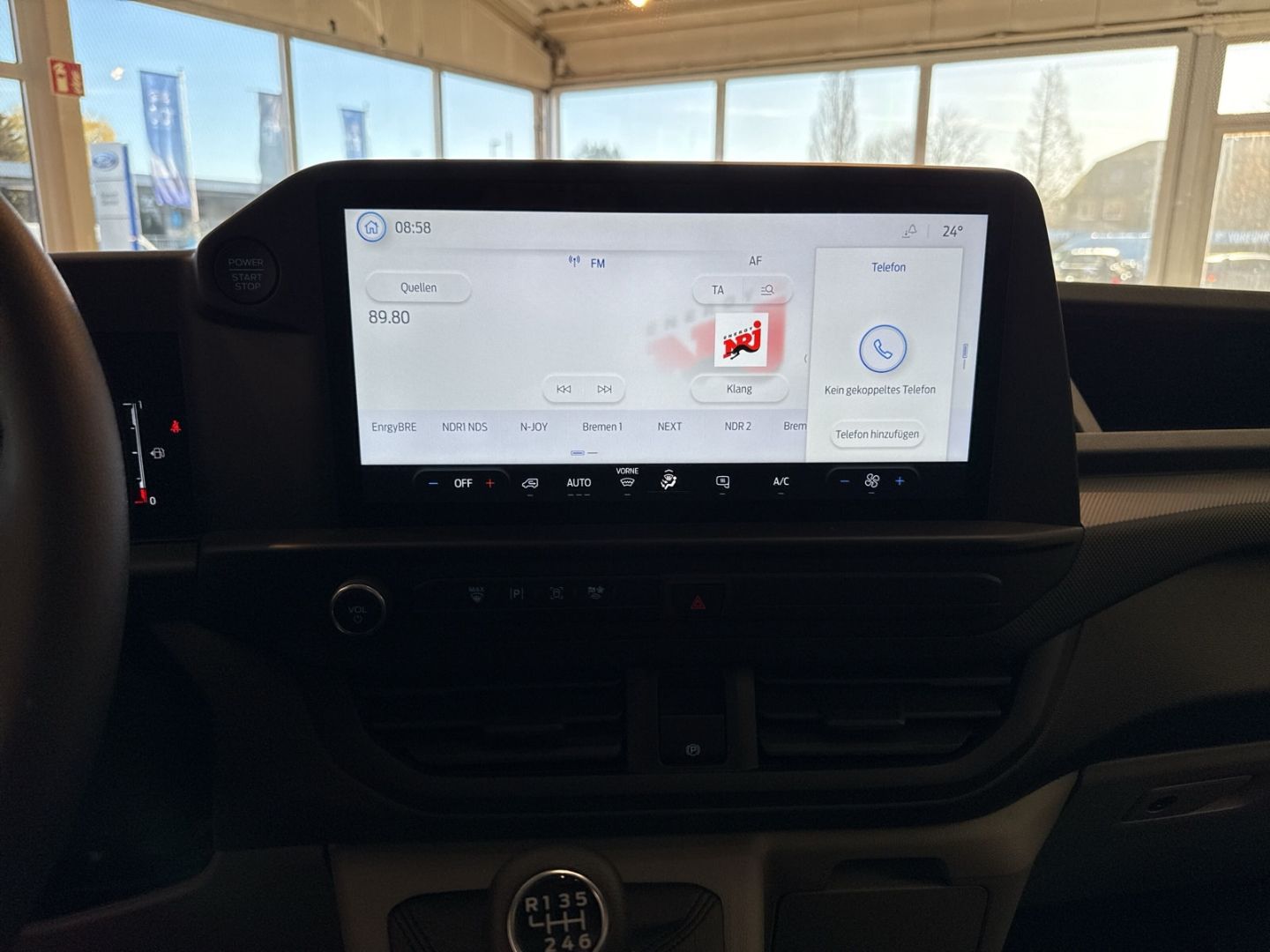 Fahrzeugabbildung Ford Transit Custom Kasten 300 L2 Trend mit WÜRTH UMB