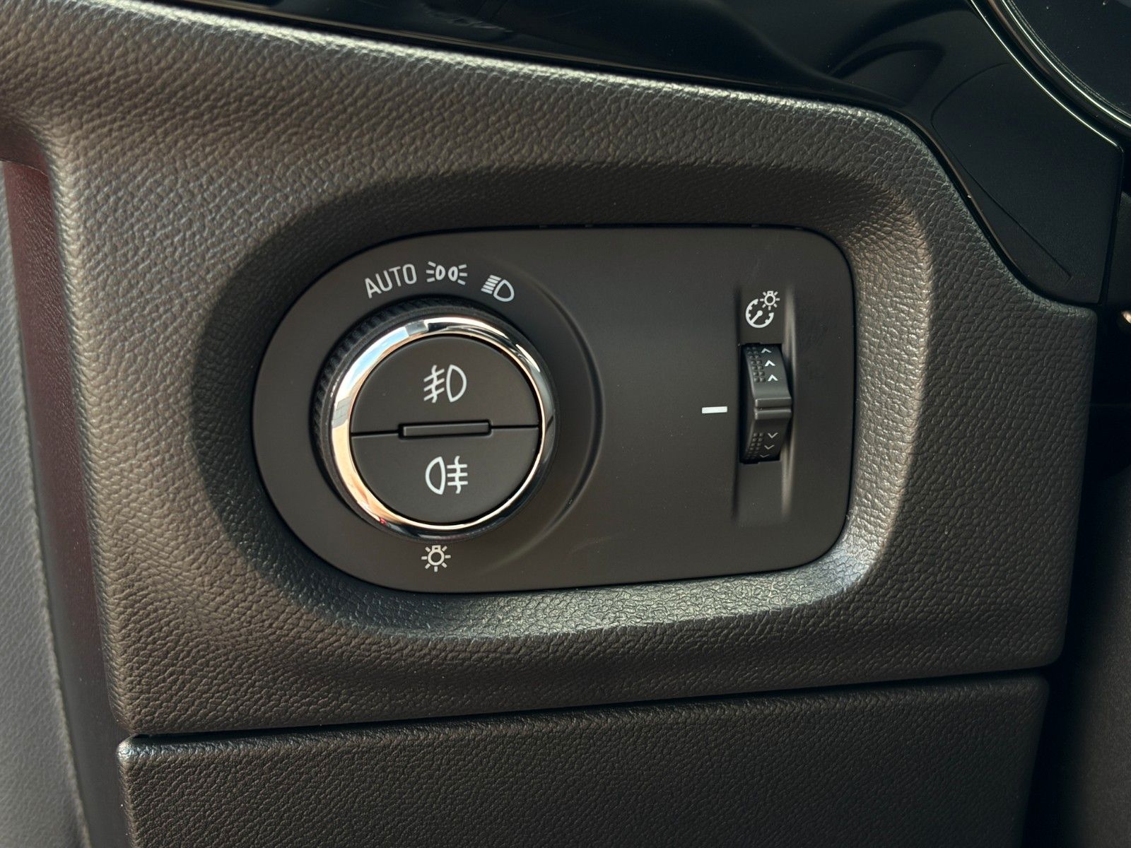 Fahrzeugabbildung Opel Corsa F GS 1.2 Turbo CarPlay Teilleder CAM LHZ