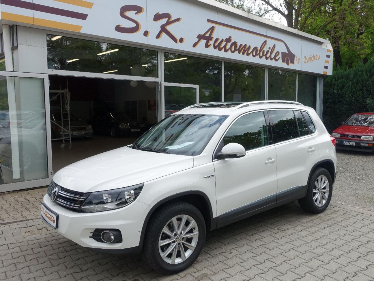 Volkswagen Tiguan 2.0 TSI 4MOTION *LEDER*PANO*PDC*