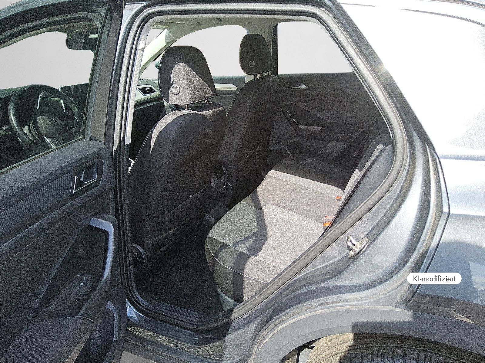 Volkswagen T-Roc - Bild 6