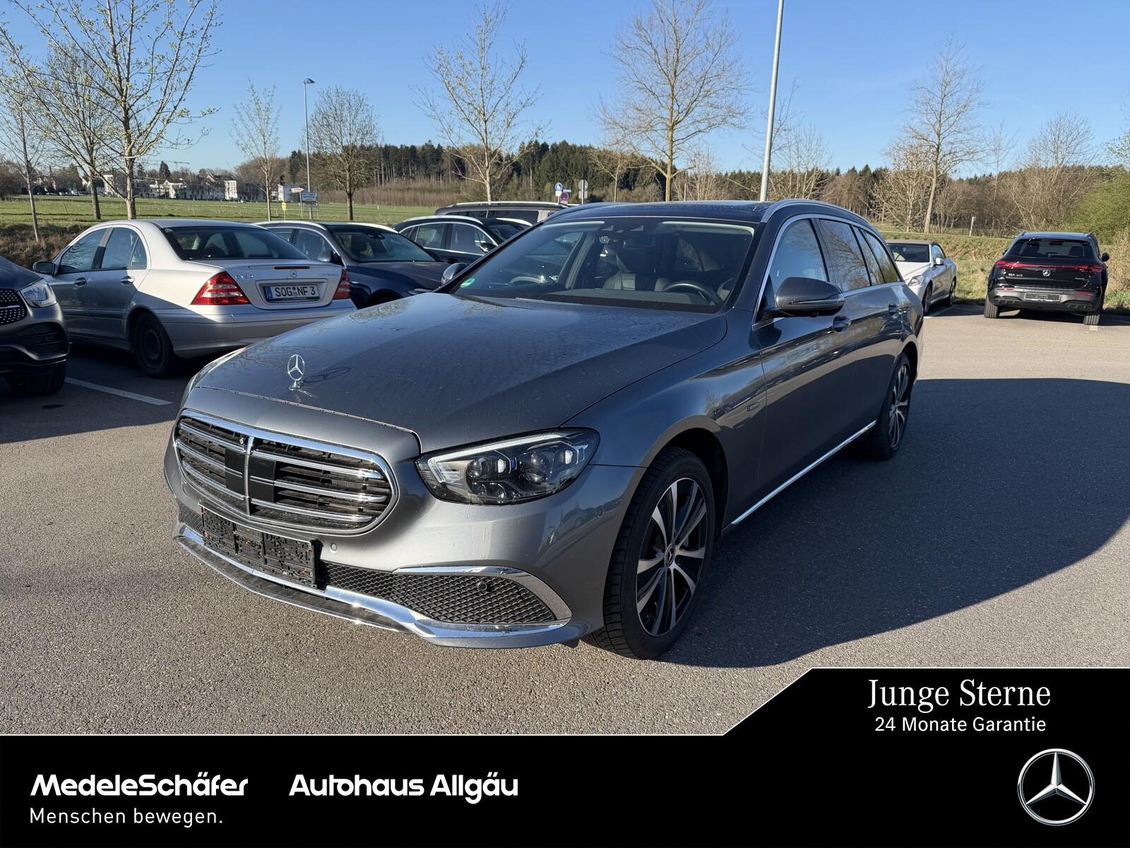 Mercedes-Benz E 300 de T 4m Antg+Exklusive Dist Pano MLED Burm