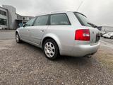 Audi a6 2.4 l Automatik - Audi A6 aus 2001: Kombi