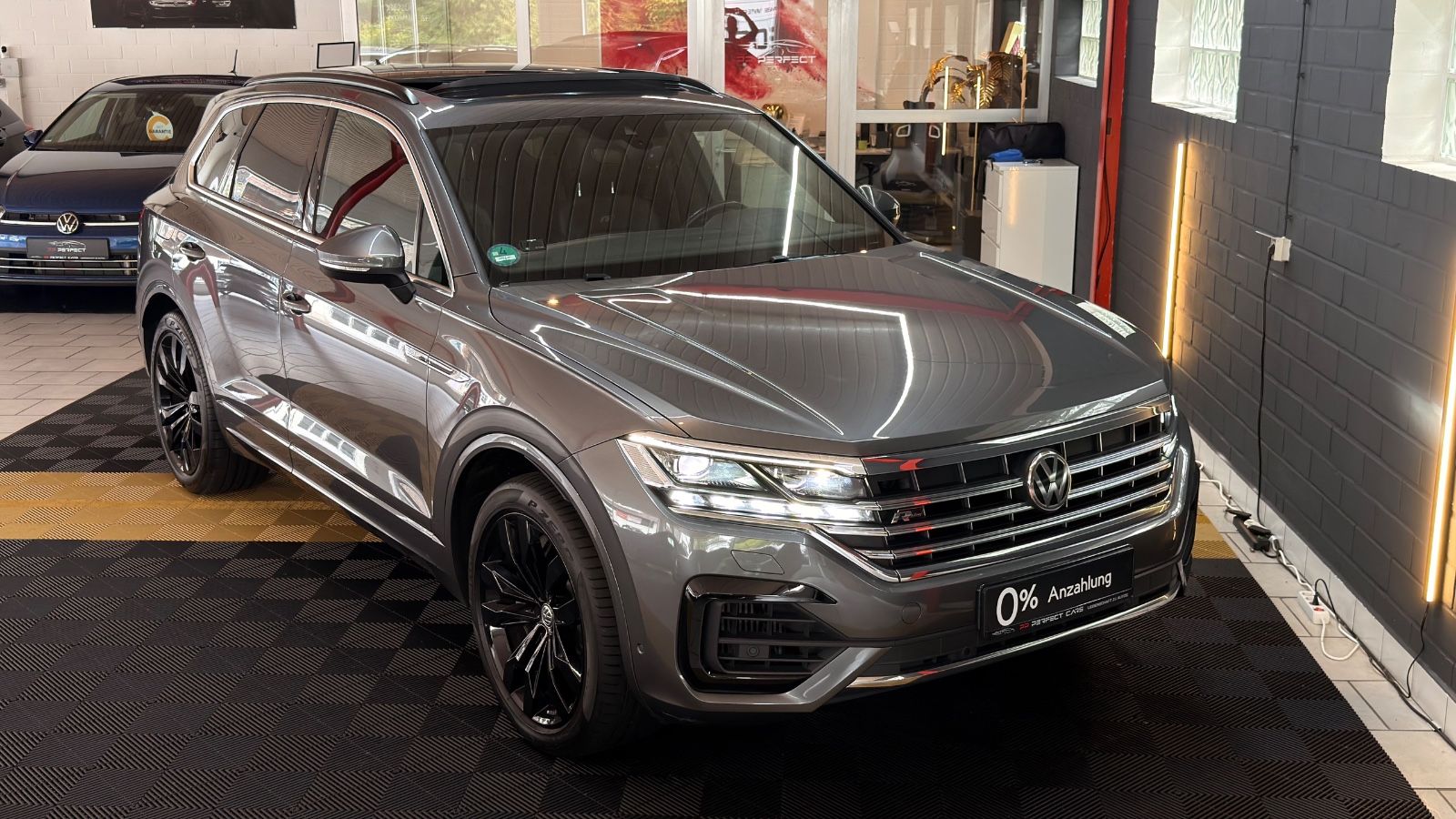 Volkswagen Touareg V8 R-Line 4Motion StHz AHK LUFT PANO foto 7