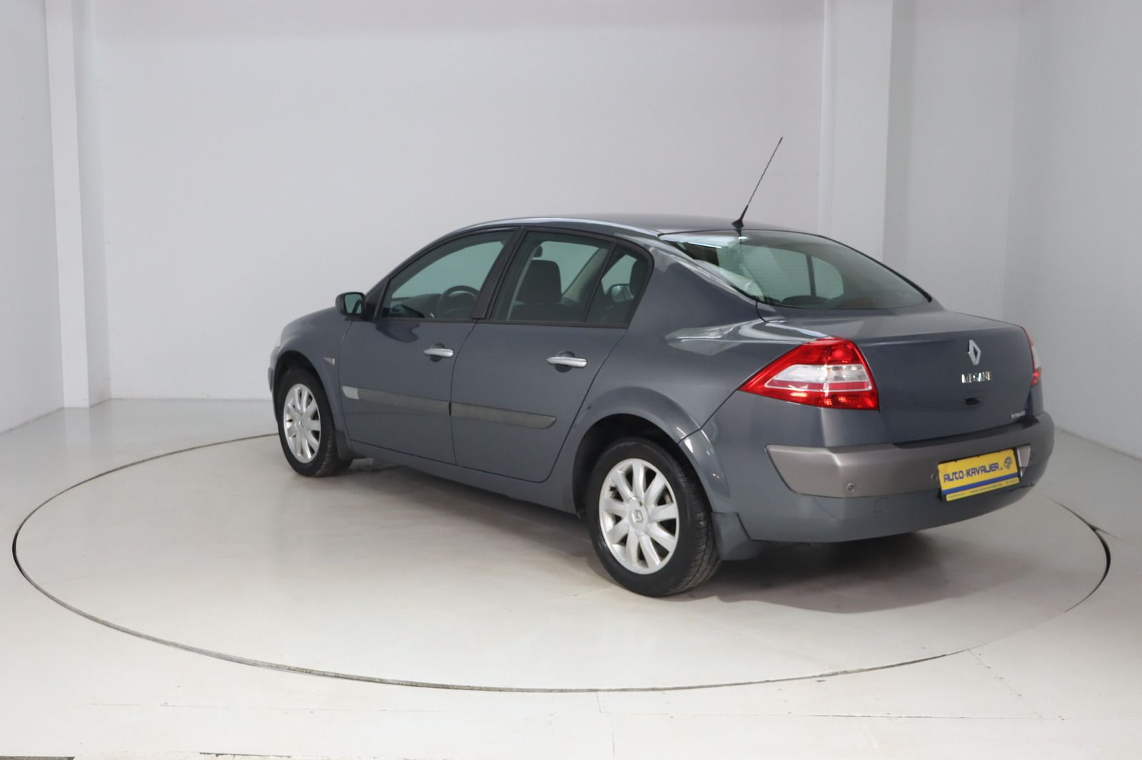 Fahrzeugabbildung Renault Megane 1.6 16V Dynamique HU/AU 09.27