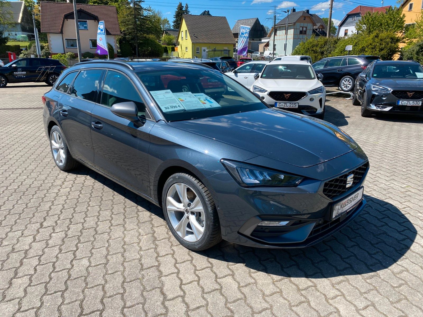 Fahrzeugabbildung SEAT Leon Sportstourer 1.5 eTSI FR *DSG *AHZV