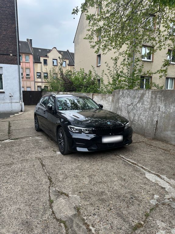 Image of BMW 320