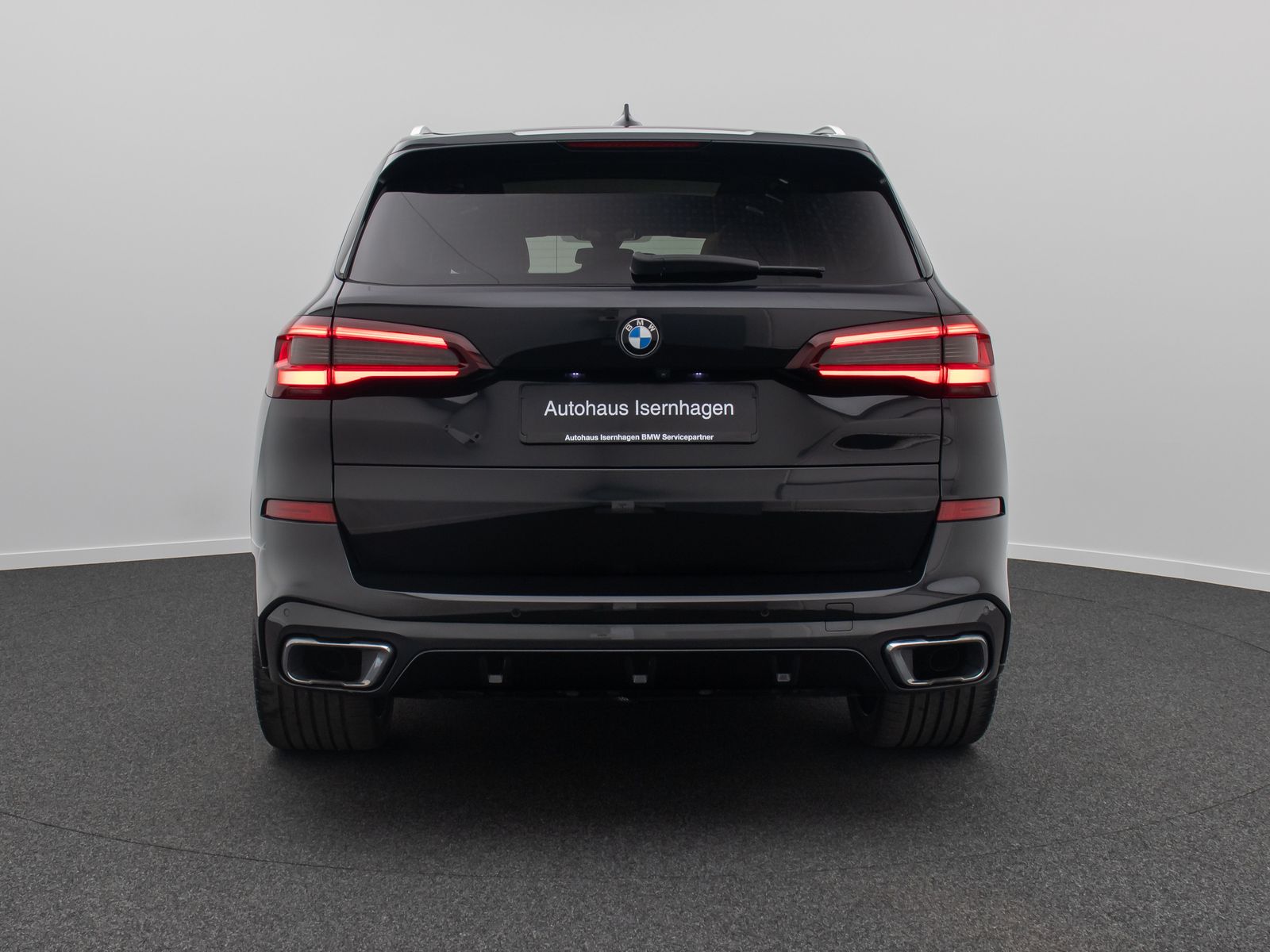 Fahrzeugabbildung BMW X5 xD30d M Sport B&W HUD DAB Panorama 22Zoll