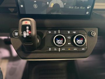 Land-Rover Defender - 10