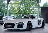 Audi R8 V10 Spyder *2.H *20 *Carbon *Keramik *S-AGA - Audi R8 Gebrauchtwagen in Berlin