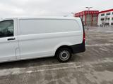 Mercedes-Benz Vito - Mercedes-Benz Vito mit 3 Türen