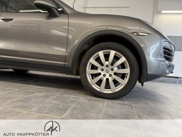 Porsche Cayenne - 11