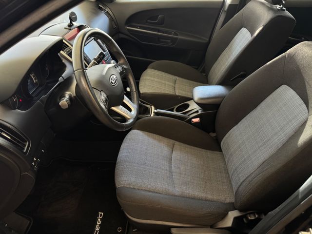 KIA cee'd Ceed 1.4l*NUR 120TKM*1.HAND*NAVI*PDC*KLIMA*TEMPO - Bild 8